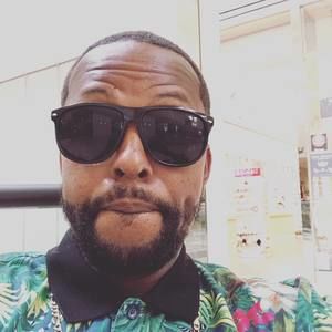 Meet your Posher, Larry